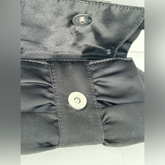 White House Black Market formal Wristlet with bow - Picture 7 of 13